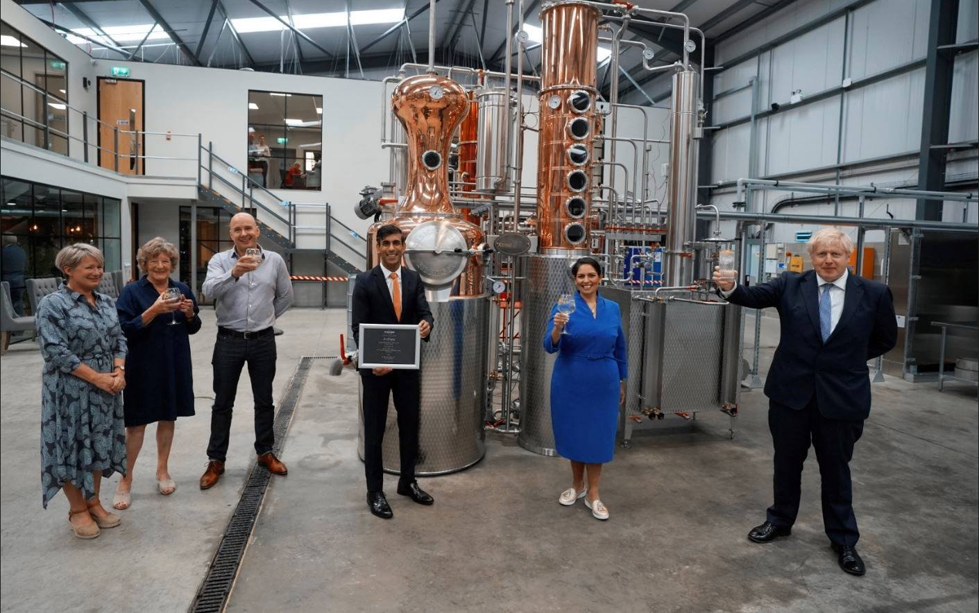 Official opening of Masons new distillery with the Ryebeck-supplied Kothe stills